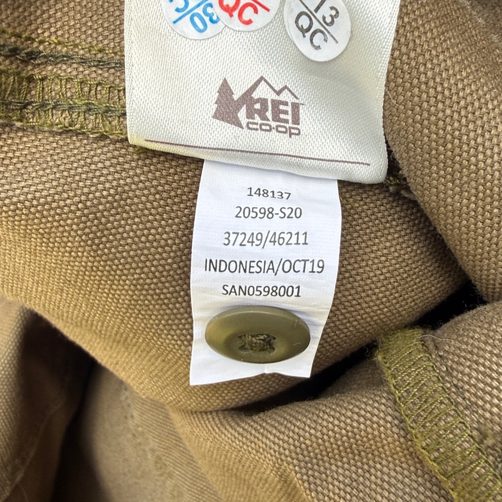 REI Co-op | Cargo Shorts size 14 - Picture 7 of 7